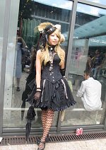 Cosplay-Cover: Punk Lolita (Japan Expo)
