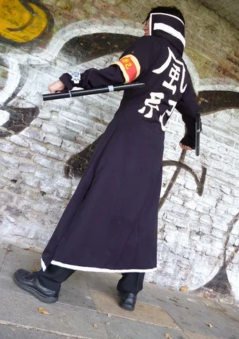 Cosplay-Cover: Hibari Kyoya Vongola Gear X