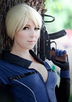 Cosplay-Cover: Jill Valentine (Battlesuit)