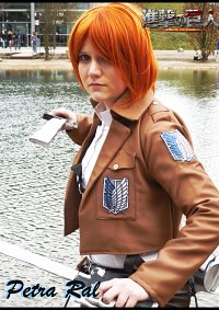 Cosplay-Cover: Petra Ral