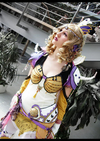 Cosplay-Cover: Rosa Farrell (Amano Design)