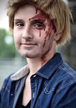 Cosplay-Cover: Dean Winchester (bloody)
