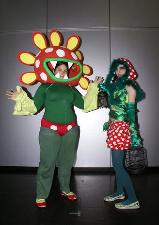 Cosplay-Cover: Mutant Tyrannia