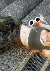 Cosplay-Cover: Lady Gaga (du militaire)