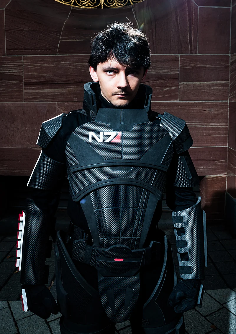 Cosplay-Cover: Commander Shepard