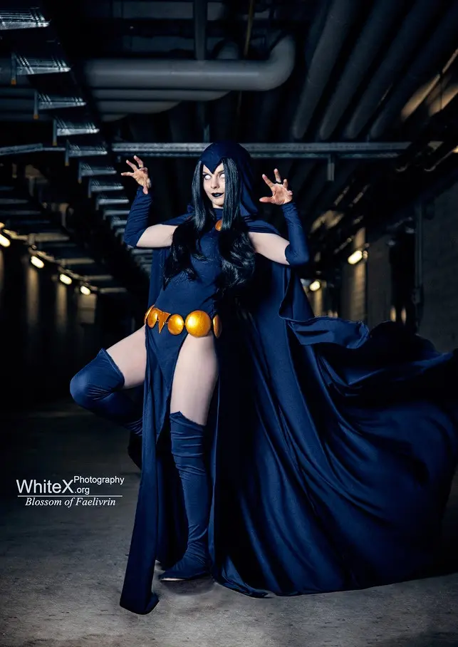 Cosplay-Cover: Raven (DC Comics)