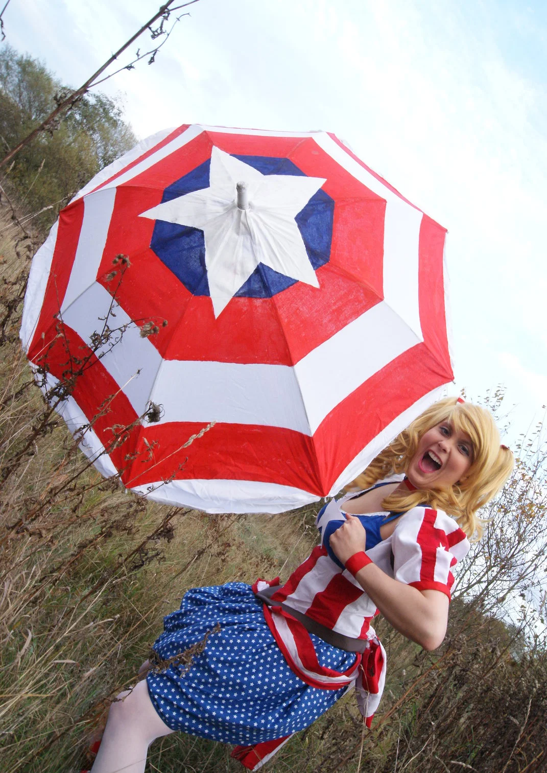 Cosplay-Cover: Fem!Captain America