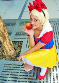 Cosplay-Cover: Nana Snow White [Orange Caramel - Aing♡ (아잉♡) PV]