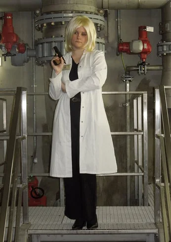 Cosplay-Cover: Annette Birkin