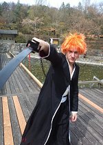 Cosplay-Cover: Ichigo Kurosaki (Bankai-Version)