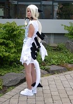 Cosplay-Cover: Lugia Gijinka