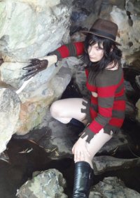 Cosplay-Cover: Miss Freddy Krueger