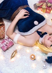 Cosplay-Cover: Artoria [Santa/Christmas]