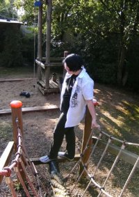 Cosplay-Cover: Sasuke schoolstyle