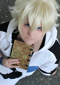 Cosplay-Cover: Mikaela Hyakuya [Live Stock]