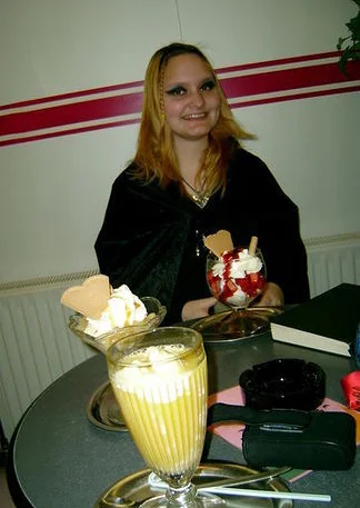 Cosplay-Cover: Dämon