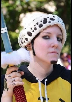 Cosplay-Cover: Trafalgar D. Water Law (Basic)