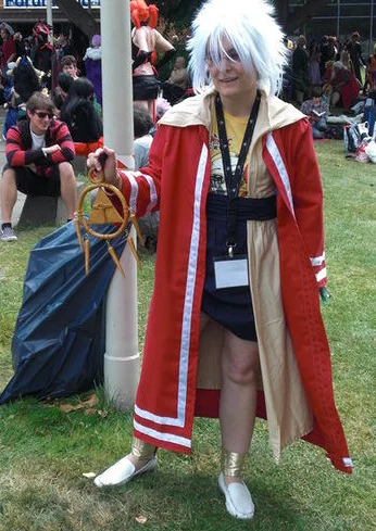 Cosplay-Cover: Grabräuber Bakura (Conhelfer-Variante)