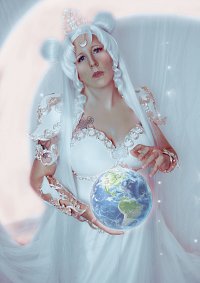 Cosplay-Cover: Princess Serenity Valkyrie