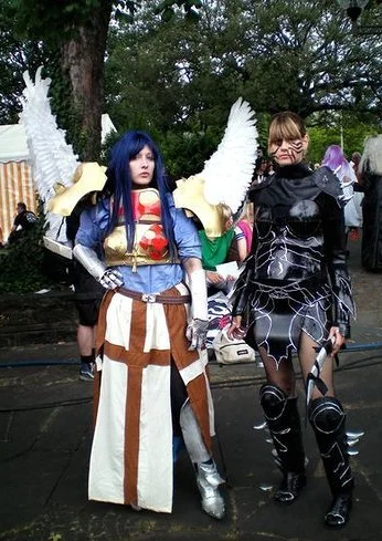 Cosplay-Cover: Nekromant Luxon-Rüstung
