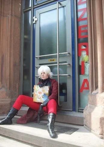 Cosplay-Cover: Dante [DMC2]