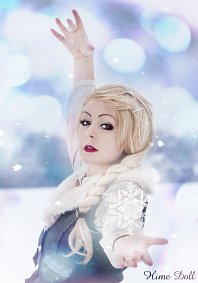 Cosplay-Cover: Elsa (axes femme dress)