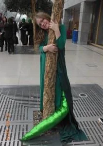 Cosplay-Cover: Schlangenmädchen
