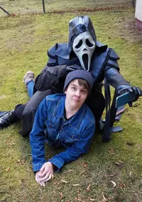 Cosplay-Cover: Ghostface (schwarze Skin Version)