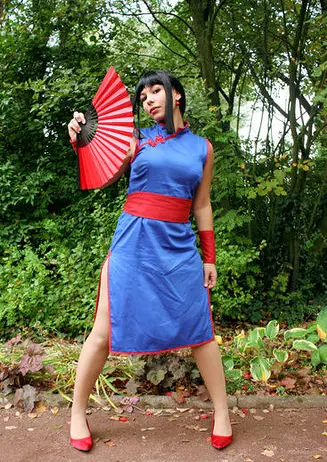 Cosplay-Cover: Chichi [Model Kit-Version]