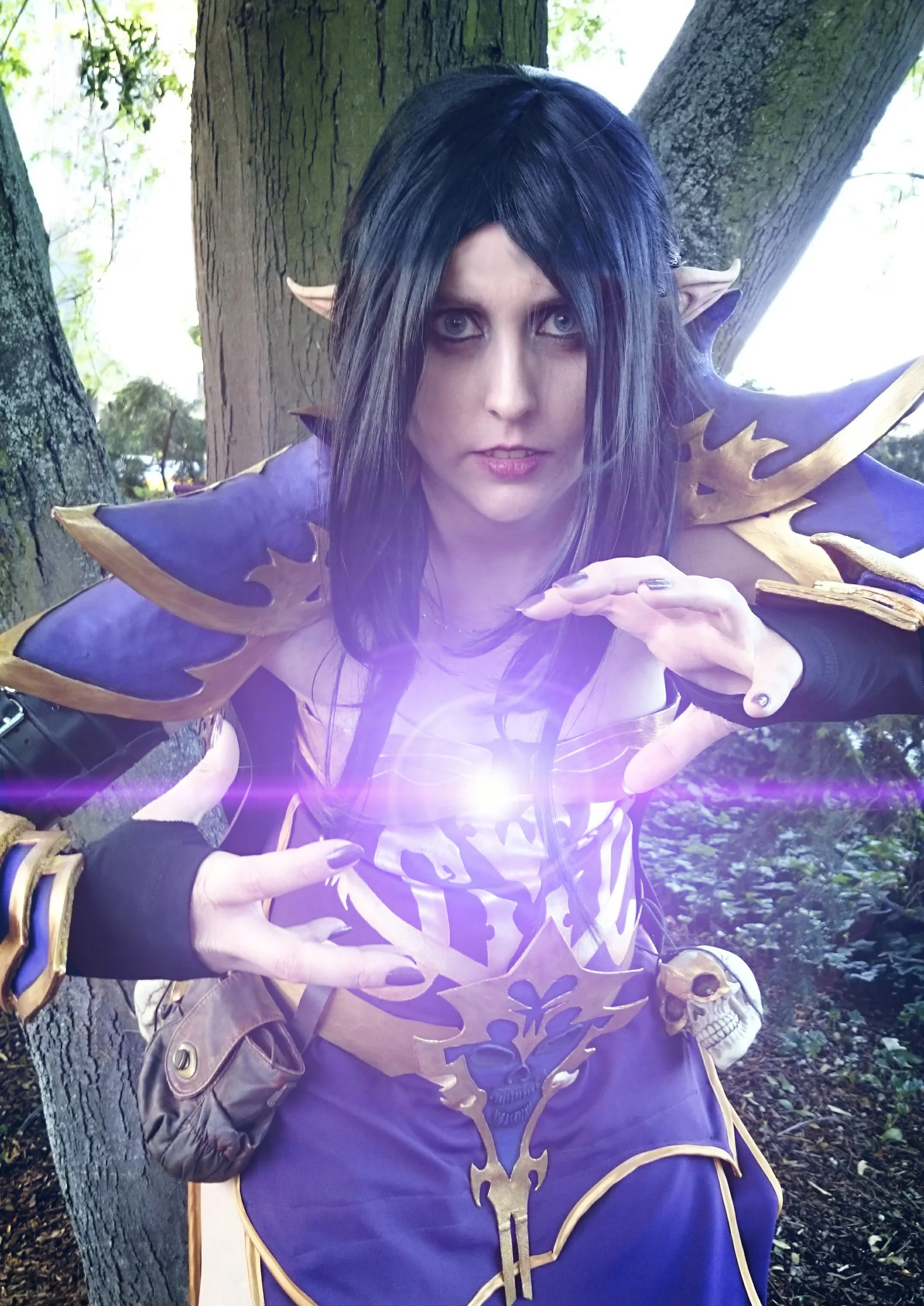 Cosplay-Cover: Dunkelelf Zauberin