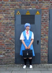 Cosplay-Cover: Rei Ayanami (Schuluniform)