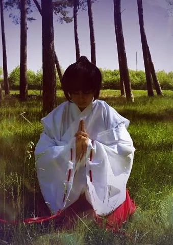 Cosplay-Cover: Miko
