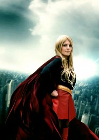 Cosplay-Cover: Supergirl (Kara Zor-El)