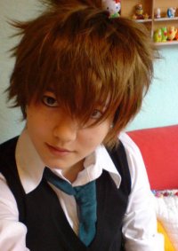 Cosplay-Cover: Tsuna(yoshi) Sawada [2. Schuluniform]