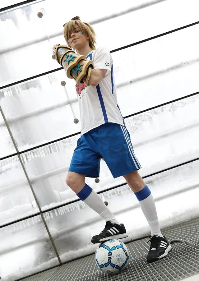 Cosplay-Cover: Striker Ezreal