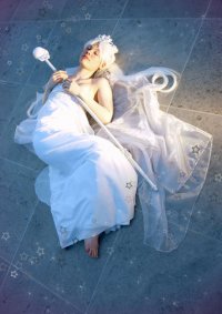 Cosplay-Cover: Neo Königin Serenity