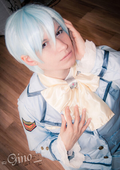 Cosplay-Cover: Akihiko Beppu [Schuluniform]