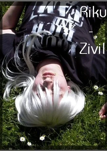 Cosplay-Cover: Riku [Zivil]