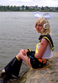 Cosplay-Cover: Kagamine Rin