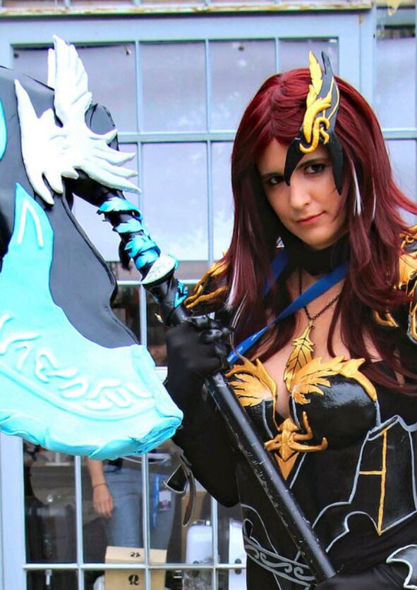 Cosplay-Cover: Aion Gladiator