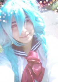 Cosplay-Cover: Miku Hatsune Highschool Outfit