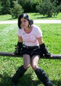 Cosplay-Cover: Girl in a short skirt