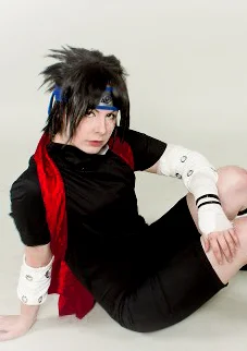 Cosplay-Cover: Sasuke Uchiha [Black Suit]