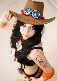 Cosplay-Cover: Portgas D Ace (female)