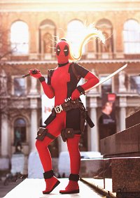 Cosplay-Cover: Lady Deadpool (Wanda Wilson)