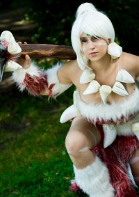 Cosplay-Cover: Nidalee - the bestial Huntress [Snowbunny Skin]