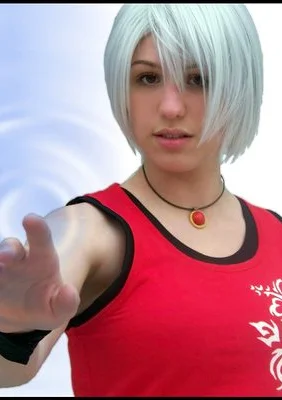 Cosplay-Cover: Ashley Mizuki Robins