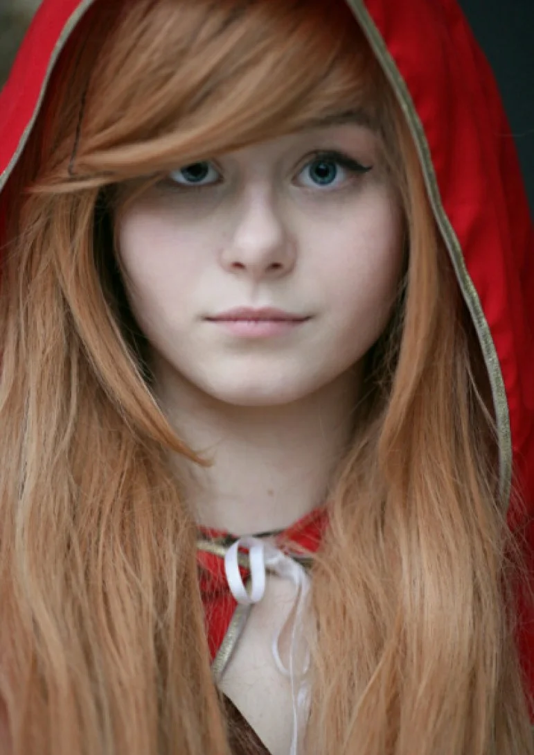 Cosplay-Cover: Rotkäppchen