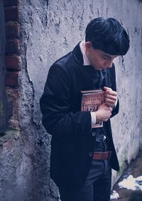 Cosplay-Cover: Credence Barebone