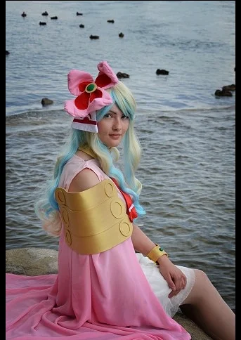 Cosplay-Cover: Nia Teppelin